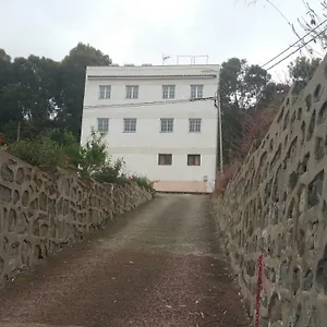 https://del-pino-hostel-camino-viejo-del-hoyo-casero-vuelta-la.in-canary-islands.com